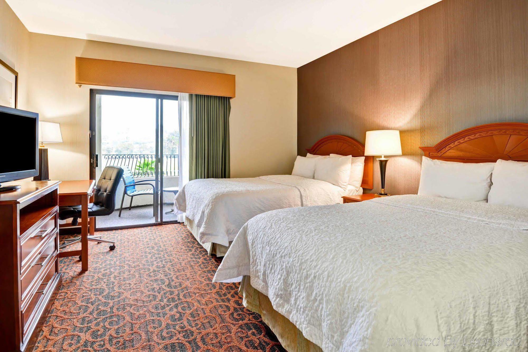 Hampton Inn & Suites Сан-Клементе Экстерьер фото