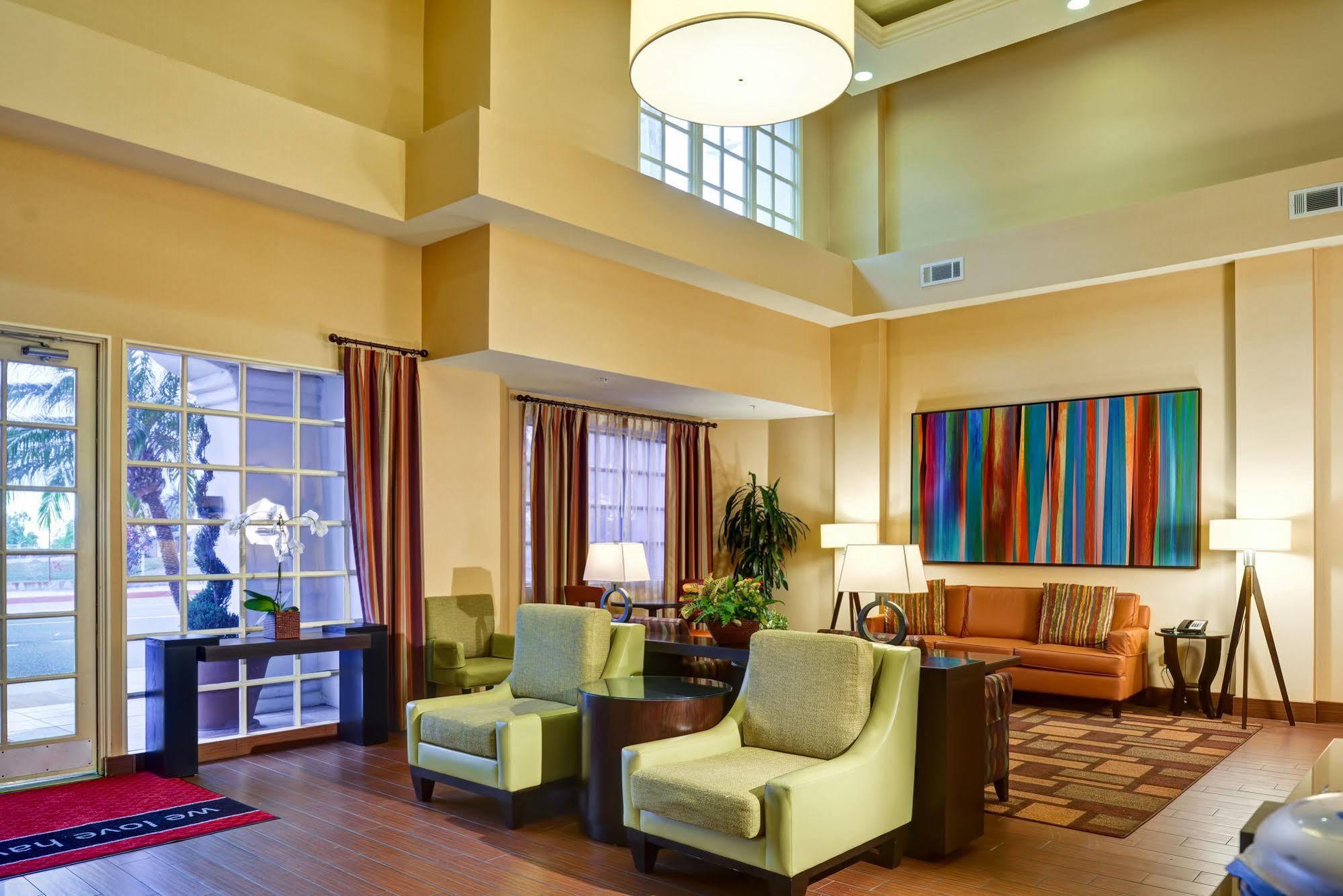 Hampton Inn & Suites Сан-Клементе Экстерьер фото